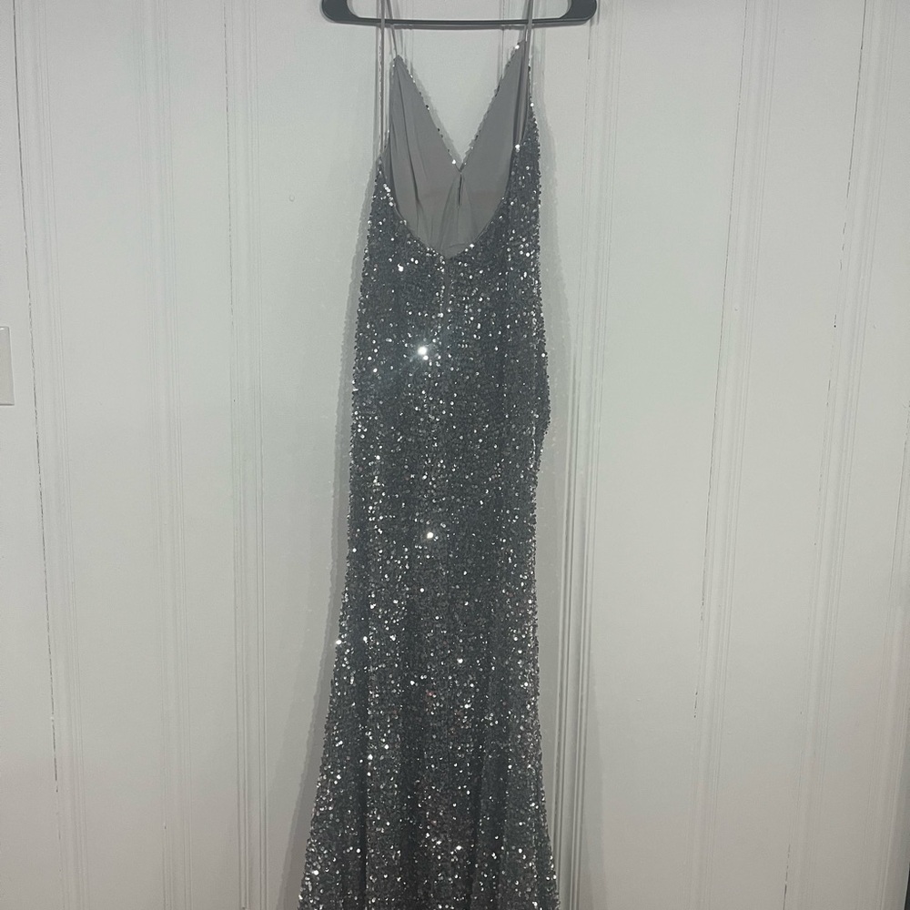 Elegant Silver Sequin Jumpsuit - Picture 3 of 3